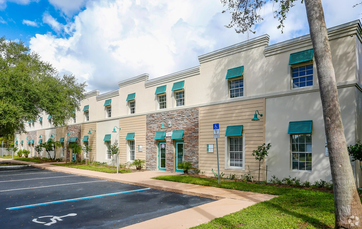 Sarno Professional Complex