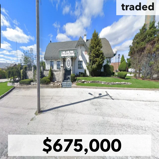 Marcus & Millichap Sells Retail Property In Willowbrook For $675K