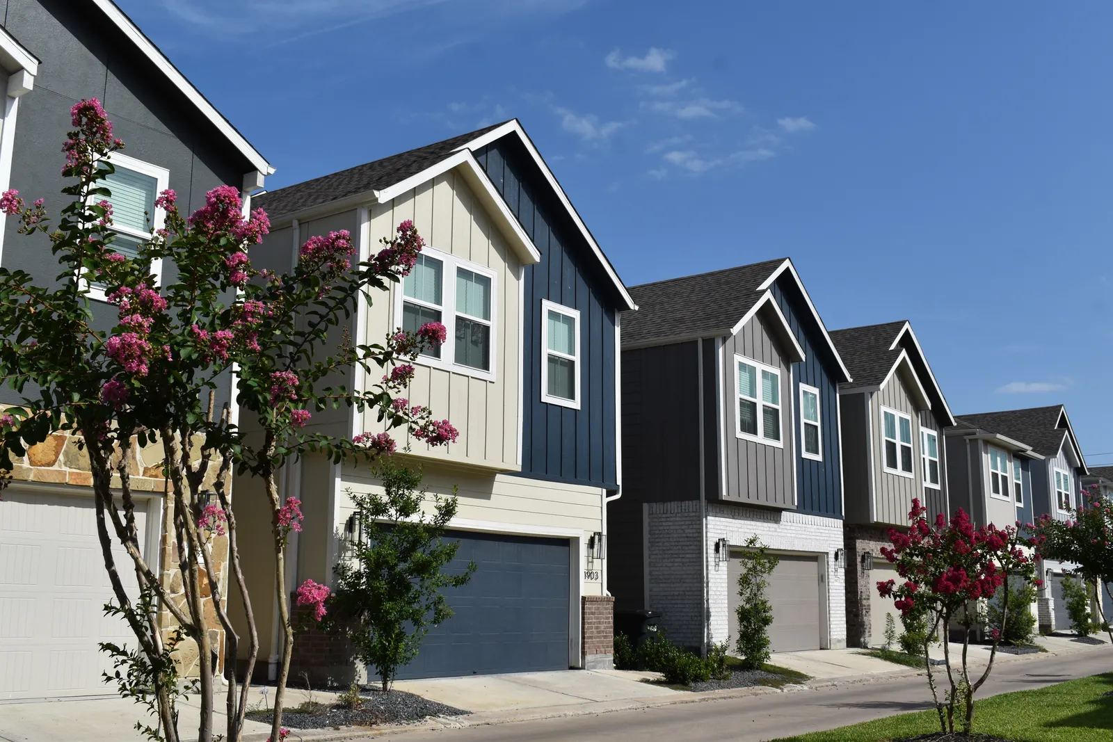 SFR Cap Rates Rise Amid Market Recalibration