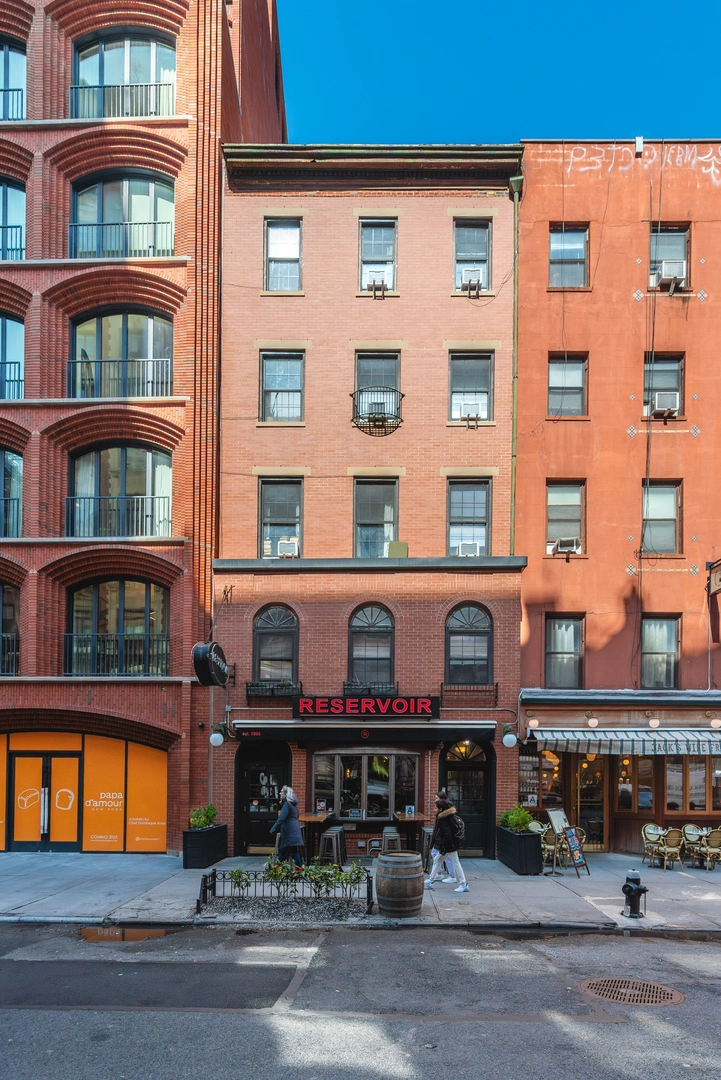 Multifamily Property in New York at 70 University Place
