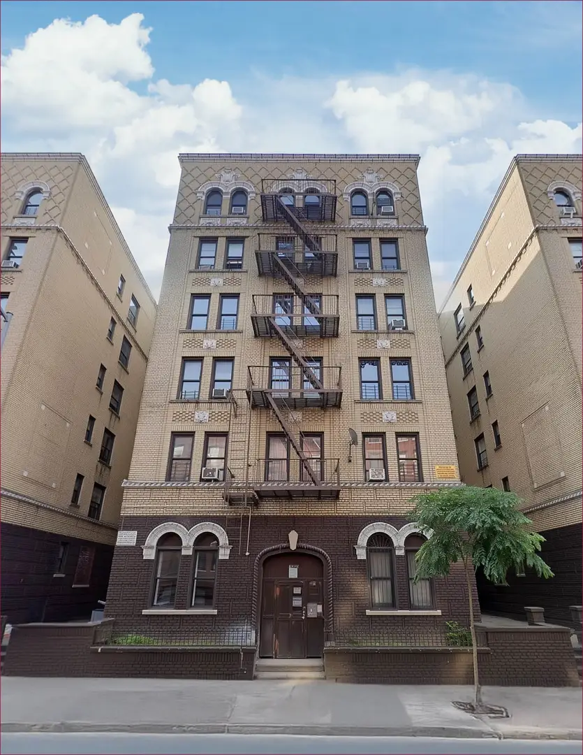 MultiFamily Property at 2710 Morris Avenue Listed by Brokers
