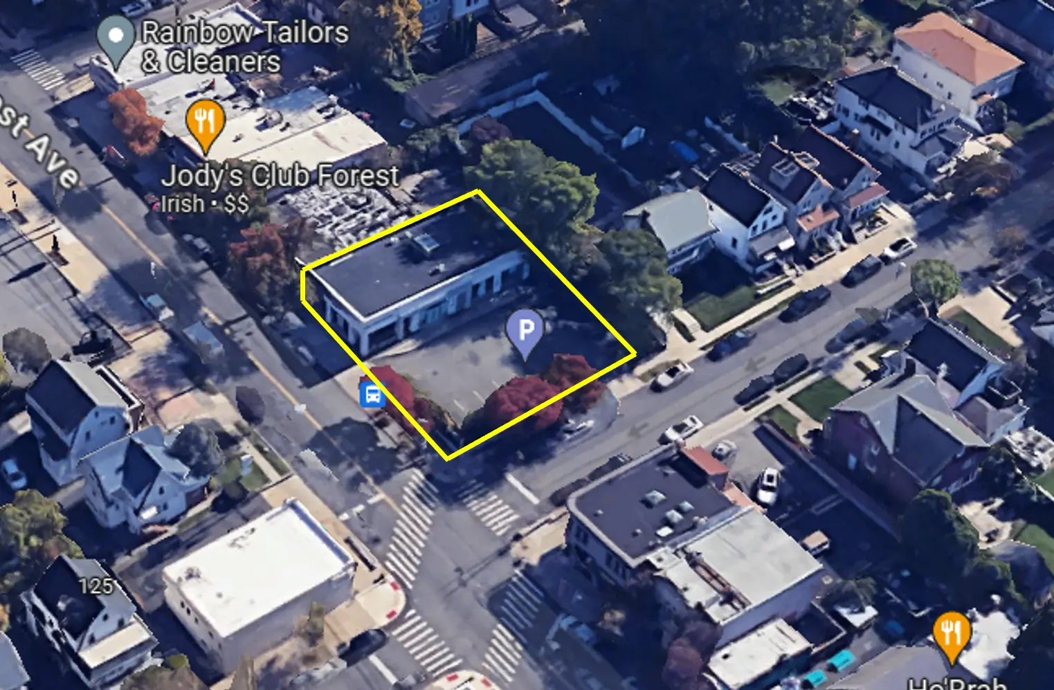 Vacant Retail with Parking at 386 Forest Avenue