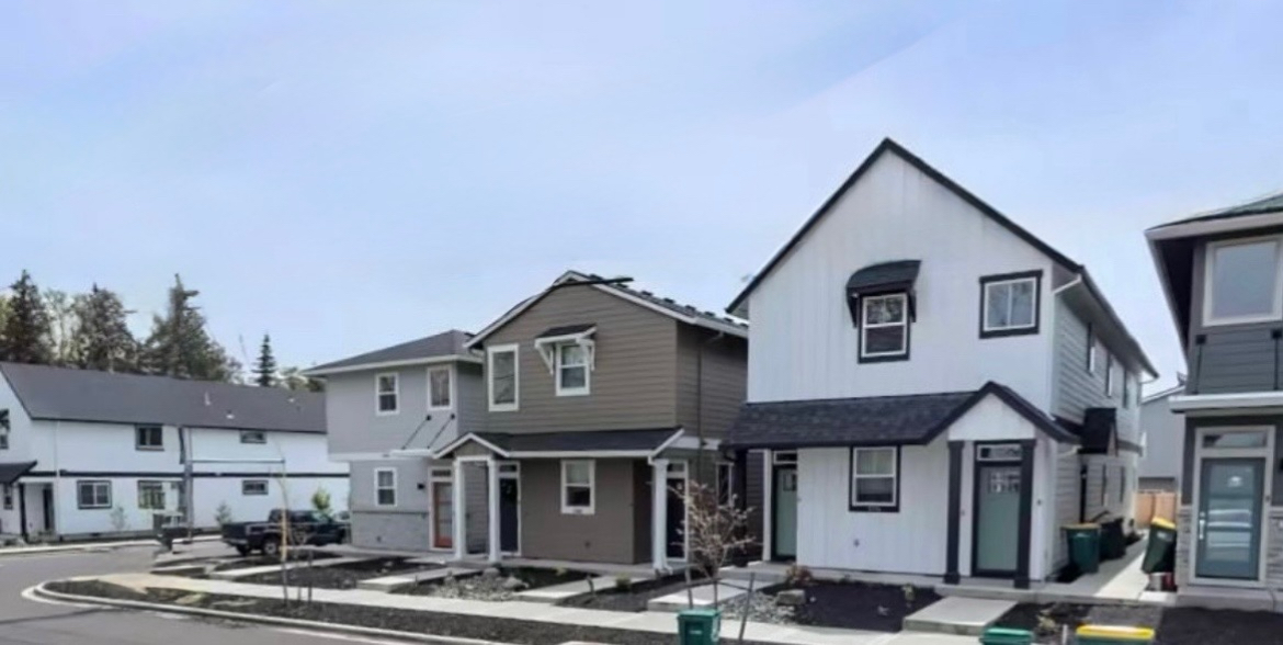 MultiFamily Property at 1270 Pacific Avenue in Forest Grove