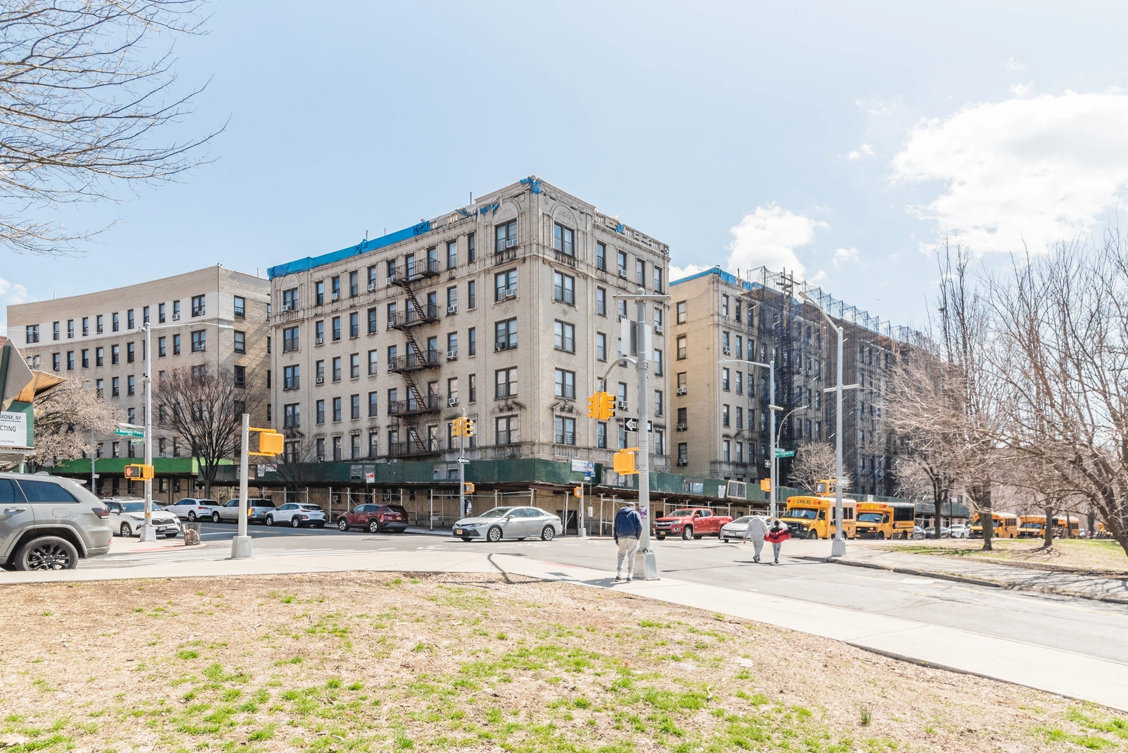 155-171 East Mosholu Parkway North
