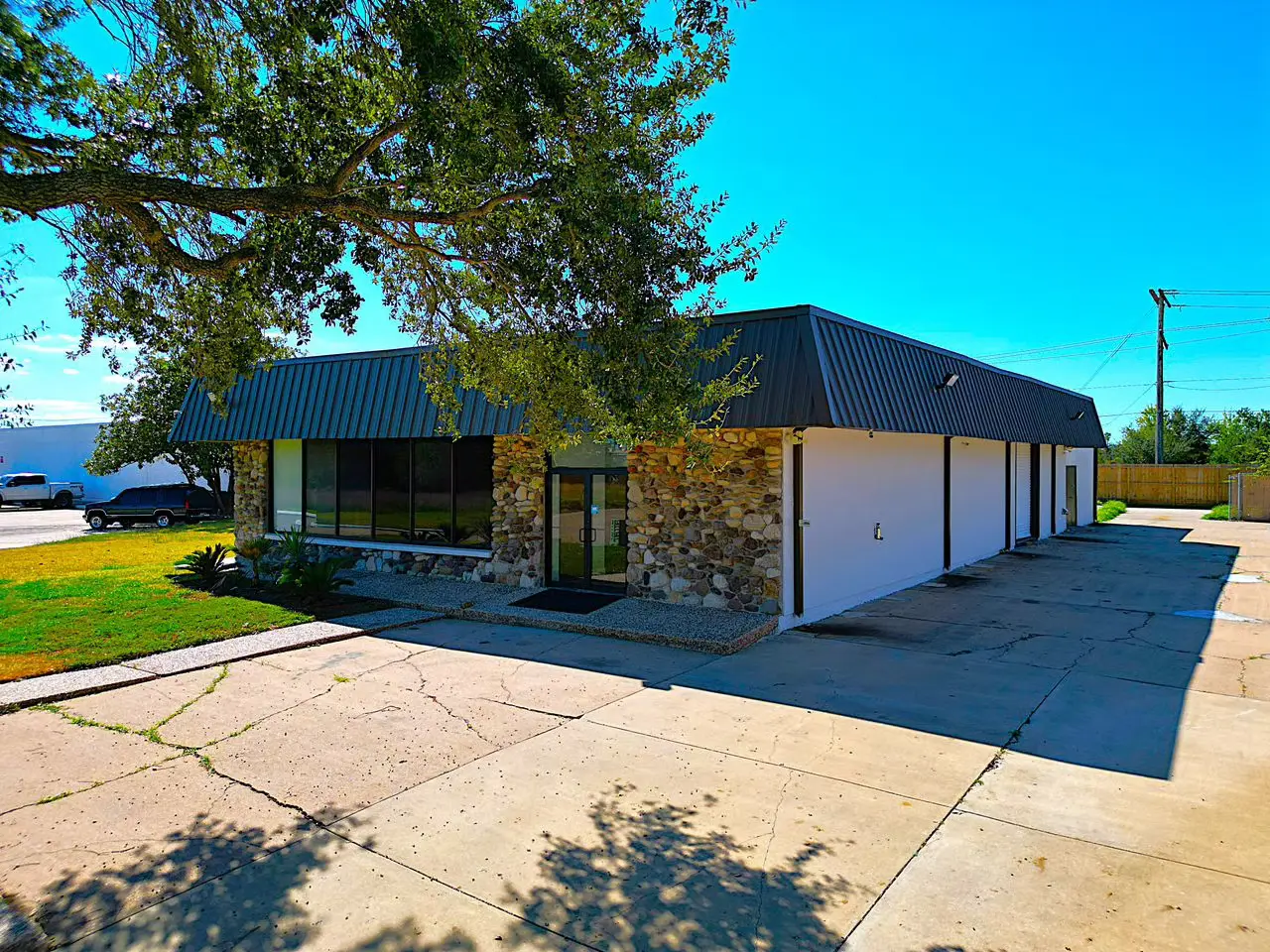 Office Available For Sale at 16628 Sea Lark Road