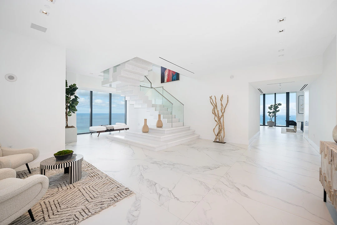 Trophy Condo at 17141 Collins Avenue Listed by Sandra Pariente and TADIA SILVA