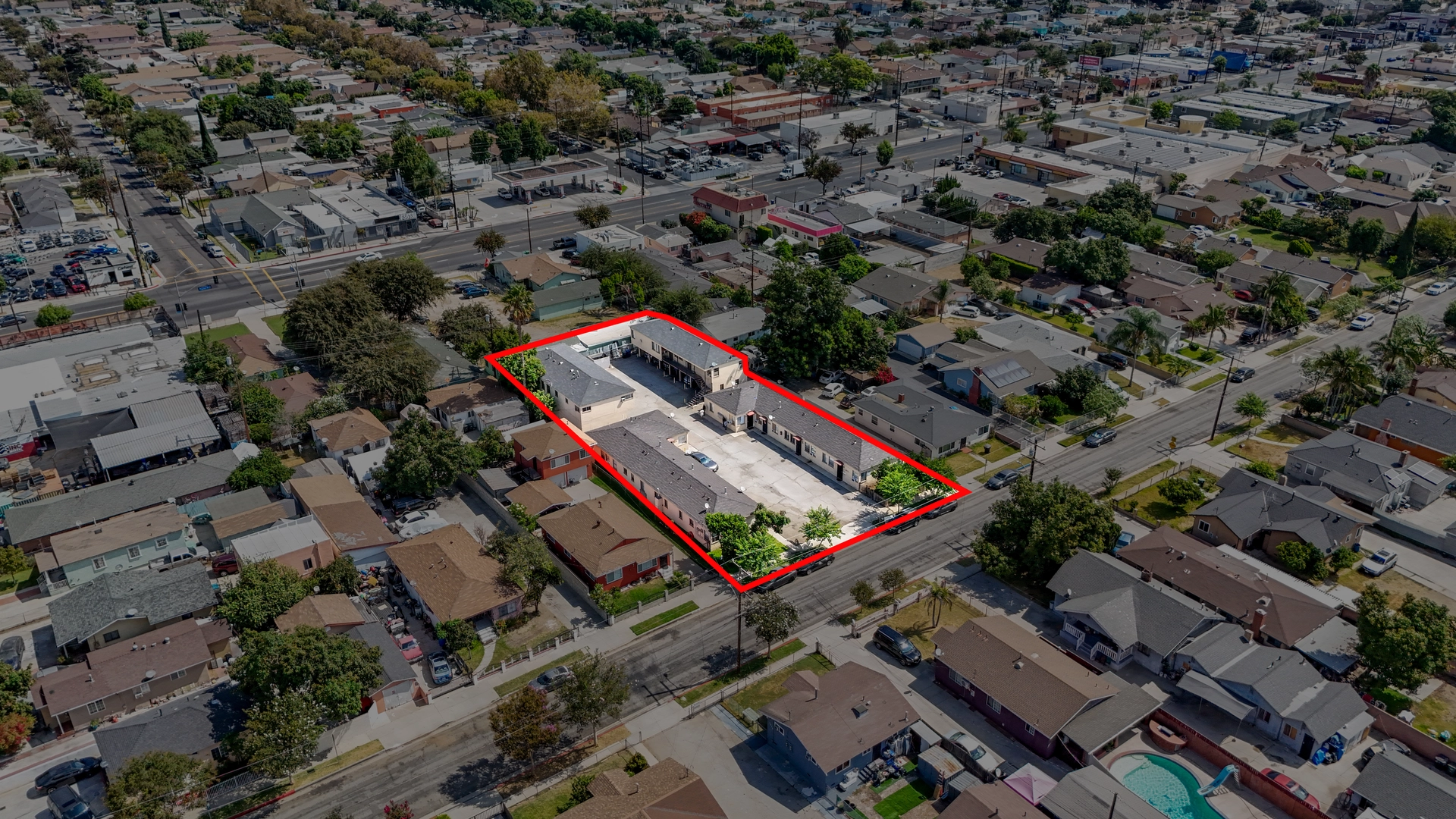 Exceptional 12-Unit Multifamily Investment at 3823 Walnut Street