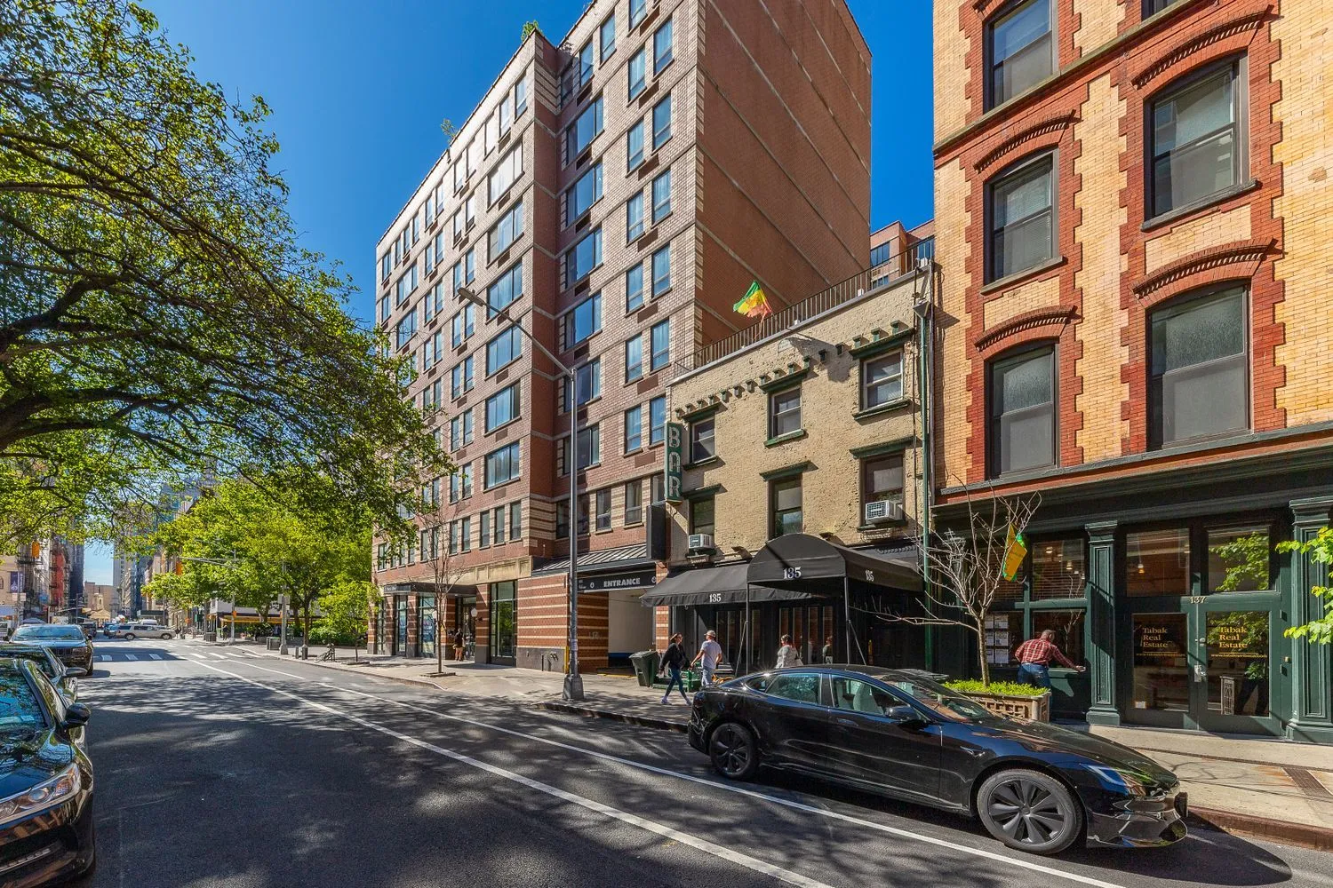 Mixed-Use Property in TriBeCa Listed at 135 Reade Street
