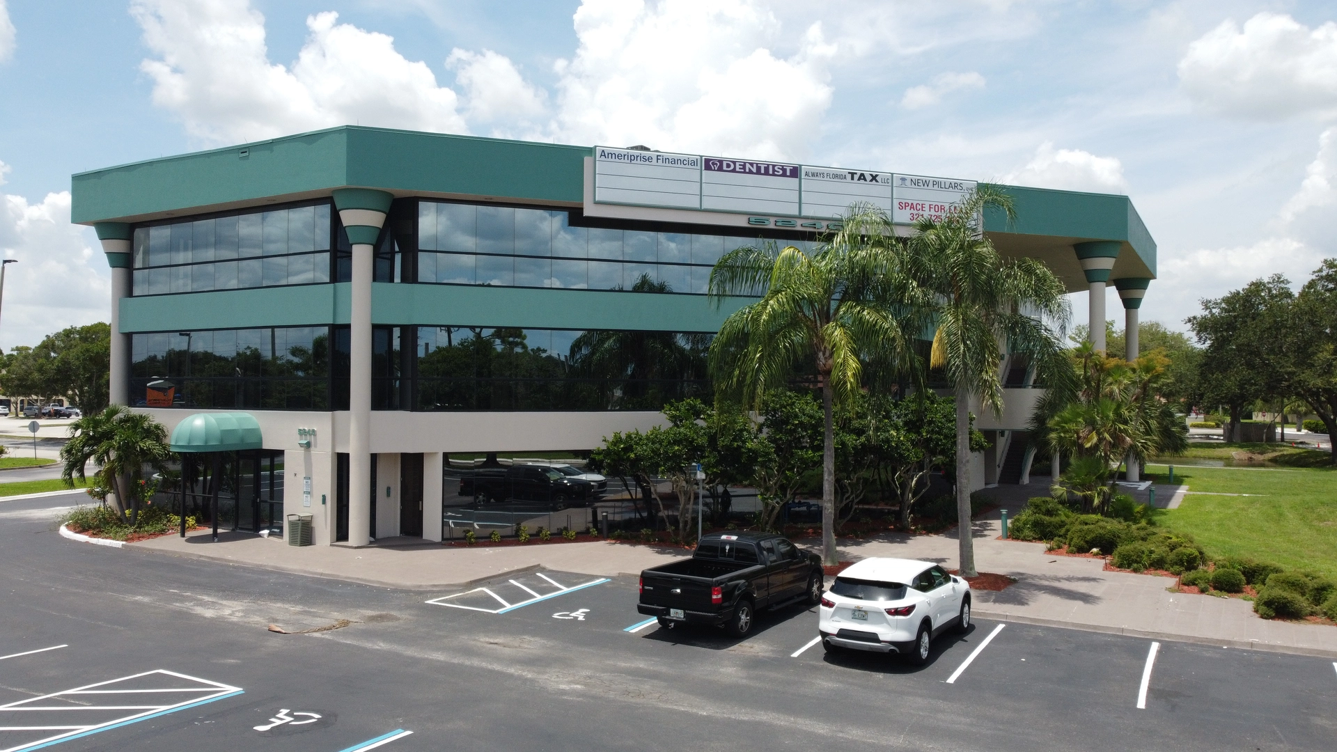 5240 Professional Building
